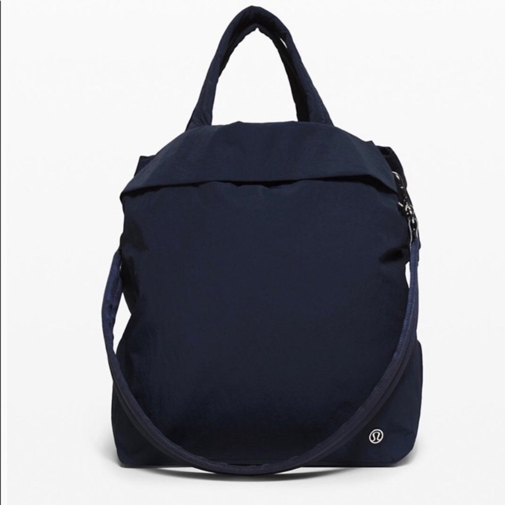 Lululemon On My Level Bag 19L
